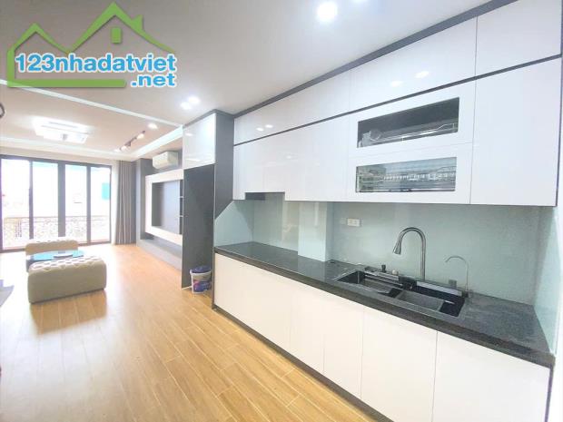 Nhà P/lo, Ô tô tránh, Nội thất VIP, Mặt tiền siêu rộng, 45m2x7t, 17.6 Tỷ Phố Vạn Phúc,Đông - 2