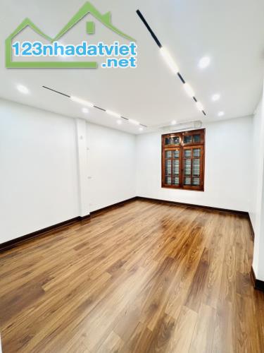 Bán nhà lô góc Ngọc Thụy Long Biên – 38m² – 3 tầng – Gần ô tô – Giá 6.3 tỷ - 3
