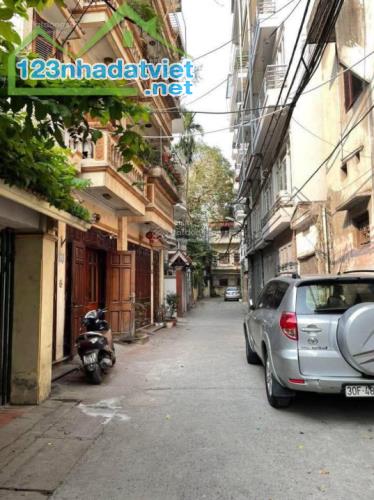 Bán nhà Hai Bà Trưng nhà như hình 30m2 x 5 tầng. Sổ đỏ. Giá 4.85 tỷ
