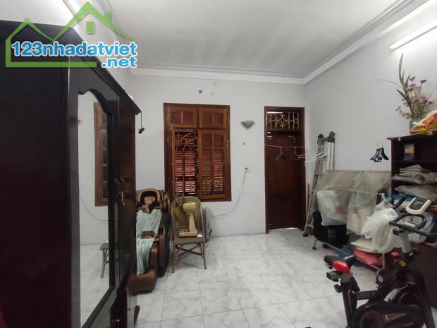 PHÂN LÔ PHÙNG CHÍ KIÊN - HOÀNG QUỐC VIỆT ÔTÔ VÀO NHÀ - NGÕ THÔNG 2 THOÁNG - 72M*4T - 3