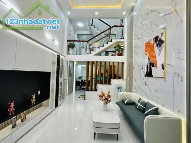 Nhà Đẹp Đường 53  Gò Vấp 53m2 Hẻm xe hơi– Full Nội Thất– Sổ Hồng Riêng– Giá Chỉ 5.65 Tỷ - 1