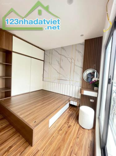 CHỈ 4.9 tỉ Có nhà xây mới độc lập , 45m*5T,3 thoáng,ô tô gần tại Vĩnh quỳnh,Thanh trì. - 3