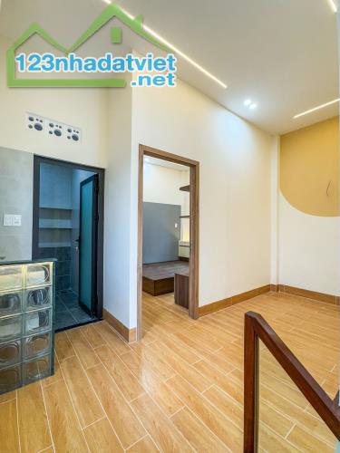 NHÀ TRỆT LẦU GÓC 2 MẶT TIỀN HẺM 160 TẦM VU - SAU LƯNG CĐ CẦN THƠ - 3