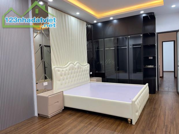 BÁn nhà phố Lê Thanh Nghị, Hai Bà Trưng 37m, 4 tầng. Giá: 8.1 tỷ. LH: 0327536893 - 1