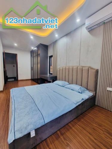 BÁN NHÀ LÊ TRỌNG TẤN, 6 TẦNG THANG MÁY, Ô TÔ ĐỖ CỬA - 1