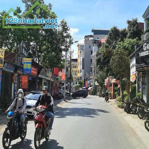 95m2 trục chính Đặng Xá, Gia Lâm, Hà Nội, ô tô tránh, thông. Chỉ 6x tr/m2. Lh 0989894845