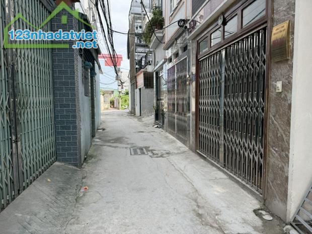 Đầu Tư An Toàn - DT: 44,7m2 nhà cấp 4 ngõ 197/80 Phúc Lợi. Ngõ thông, nở hậu, gần chợ - 1