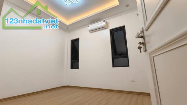 OTO, THANG MÁY phố Thái Hà - Đống Đa 45m2 x  5 tầng, mặt tiền 4m, chỉ 16.9 tỷ. - 2