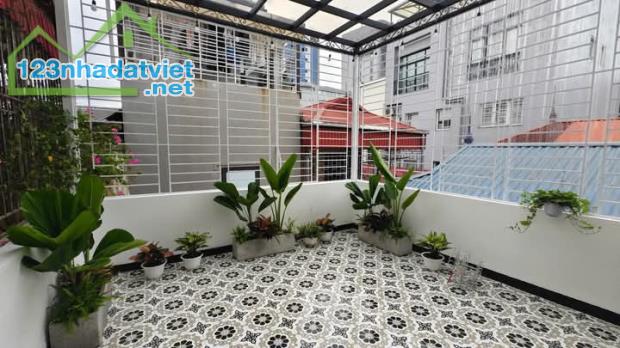 OTO, THANG MÁY phố Thái Hà - Đống Đa 45m2 x  5 tầng, mặt tiền 4m, chỉ 16.9 tỷ. - 5