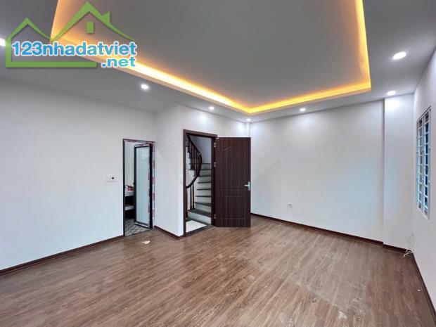 NHÀ MỚI LIÊN MẠC 30M2 – THIẾT KẾ HIỆN ĐẠI – Ô TÔ ĐỖ CỬA - 3