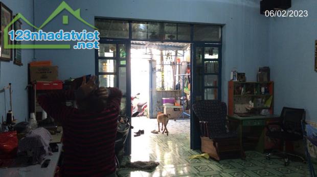 Nhà đường 29 long thạnh mỹ DT 75m cấp 4 giá tốt
