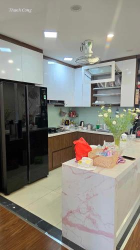 Chính chủ cần bán căn chung cư - 3pn2wc - 95m2 - Homeland Long Biên - 2