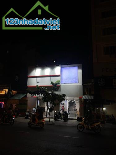 SANG SHOP MẶT TIỀN NGUYỄN TRÃI – NGUYÊN CĂN RỘNG 8M – VỊ TRÍ ĐẮẮẮC ĐỊA CHO THƯƠNG HIỆU - 2