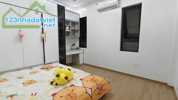 Siêu Phẩm - Thang Máy - Gần Phố - Thái Hà -Đống Đa - Dt:45m2/5tầng/4mMT*nhỉnh 16 tỷ - 4