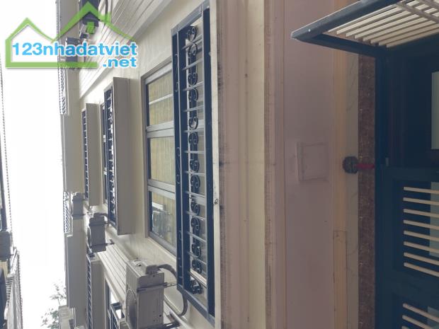 Bán nhà HỒ TÙNG MẬU 34m2 Mt 4m dân xây chắc chắn tiện ích vô vàn
