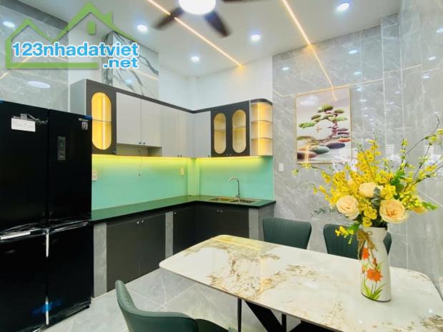 BÁN NHÀ ĐẸP 4 TẦNG – TRUNG TÂM P16 GÒ VẤP – GIÁ NHỈNH 5 TỶ TL - 2