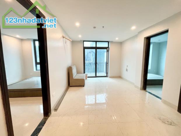 Chính chủ bán gấp nhà Mặt phố Xã Đàn giá 37.5 tỷ, 65mx6 tầng, nở hậu