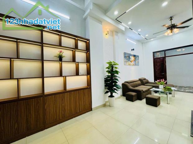 BÁN NHÀ PHÂN LÔ NGUYỄN VĂN HUYÊN CẦU GIẤY ÔTÔ VÀO NHÀ KINH DOANH THÔNG SÀN THANG MÁY50M 6T - 2