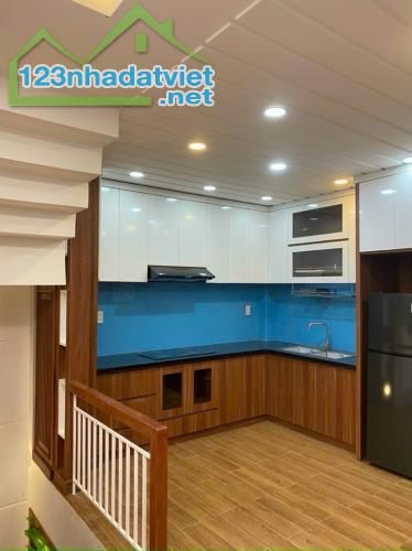 XE HƠI NGỦ TRONG NHÀ GẦN CHỢ GÒ VẤP 40M2, NGANG 5M, 4 PHÒNG NGỦ, CHỈ 8.2 TỶ/TL - 3