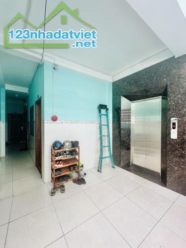 Gấp bán nhà Điện Biên Phủ, Sài Gòn, 7 tầng, 48 phòng, dt 208m2, giá 40 tỷ.