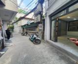 Bán nhà tiện ích , gần phố lớn , ngõ thông - Ngọc Thụy , Lòng Biên
