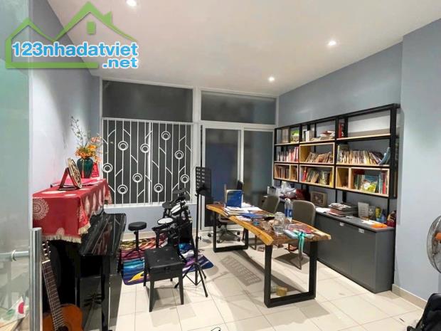 📣 PHAN HUY ÍCH P15 TÂN BÌNH - GIÁ SIÊU TỐT - NHÀ ĐẸP 4 TẦNG - THANG MÁY - KHU DÂN CƯ VIP - 1