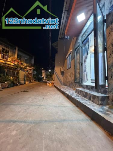 Nhà mới 100%, 2 tầng, 49m2, đường Tỉnh Lộ 10, Hẻm xe Tăng thông, giá chỉ 3,5tỷ. - 3