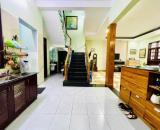Gấp bán nhà Sài Gòn, cạnh Hai Bà Trưng, giá 29.5 tỷ, 4 tầng, dt 120m2.