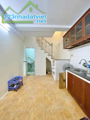 Cho thuê nhà ngõ phố Nguyễn Cao Lò Đúc Hai Bà Trưng 25m x 5 tầng, giá 8tr/tháng - 4