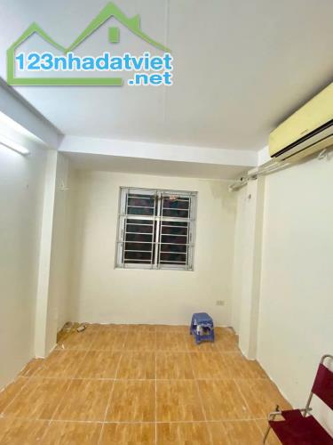 Cho thuê nhà ngõ phố Nguyễn Cao Lò Đúc Hai Bà Trưng 25m x 5 tầng, giá 8tr/tháng - 2