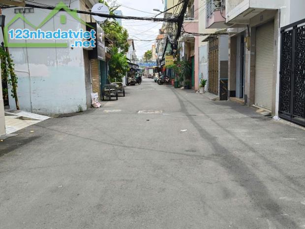 QUẬN 1 PHƯỜNG TÂN ĐỊNH - BÁN NHÀ XINH 5 TẦNG, HẺM Ô TÔ 4M THÔNG, NGAY KHU BÀN CỜ TRẦN KHẮC