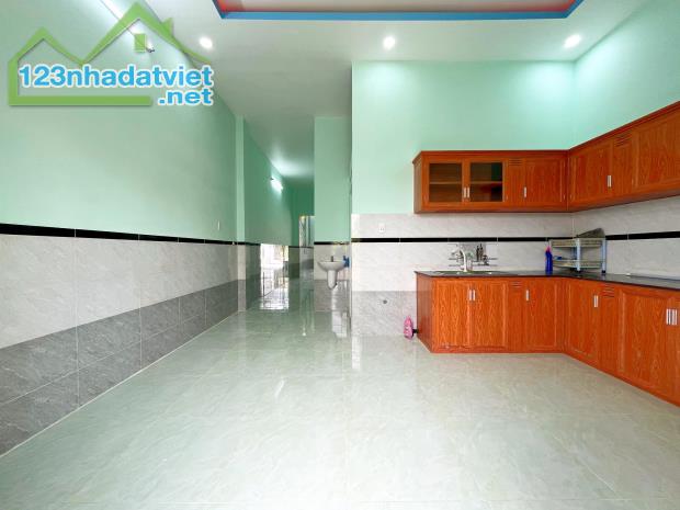 chủ bán nhà như đánh giặt , ngay trung tâm hóc môn 935 tr - 2
