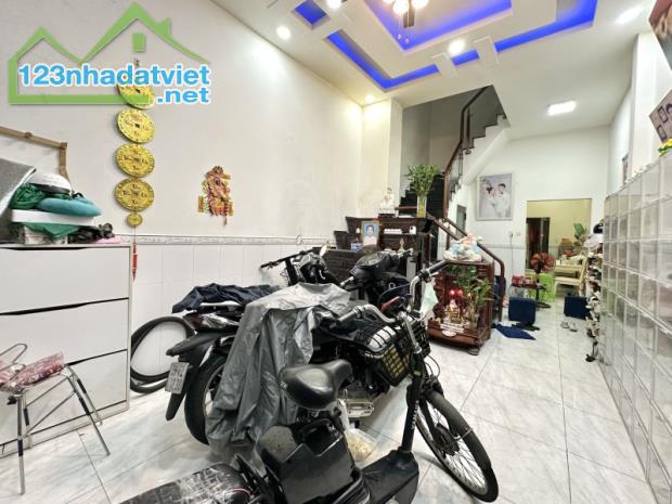 Bán Nhà Quận 3, Đường Lê Văn Sỹ,4 Tầng, 55m2, Bank đinh giá 8.5 tỷ bán giá chỉ 6 tỷ 900 TL - 4
