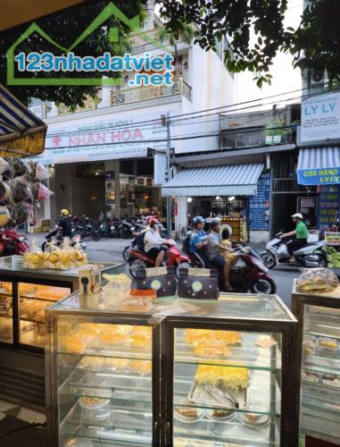 🌟CỰC HIẾM! NHÀ MẶT TIỀN CHỢ HIỆP THÀNH-KINH DOANH ĐỈNH-NGAY UBND PHƯỜNG Q.12-CHỈ 8.5 TỶ - 4