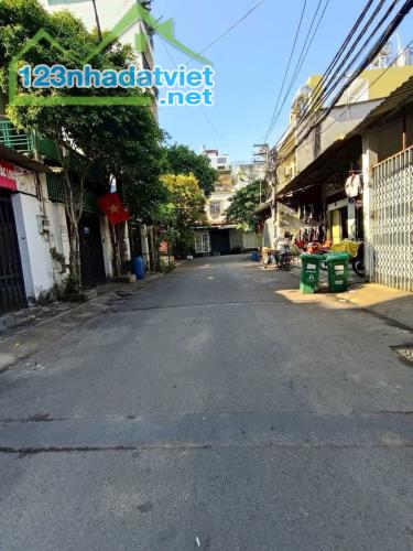 HẺM XE HƠI 6M HƯƠNG LỘ 2 - BÌNH TÂN - 80M2 - 5 PHÒNG - NHỈNH 4 TỶ
