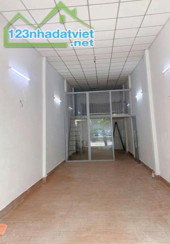 - Cho thuê nhà mặt tiền khu họ Lê. Quận Tân Phú.