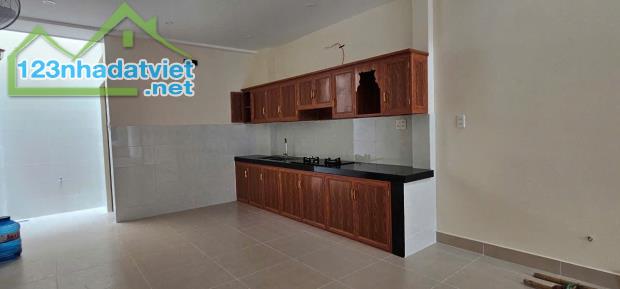 Nhà Cho thuê mặt tiền đường Phường bình Hưng hòa A. Quận bình Tân. HCM - 1