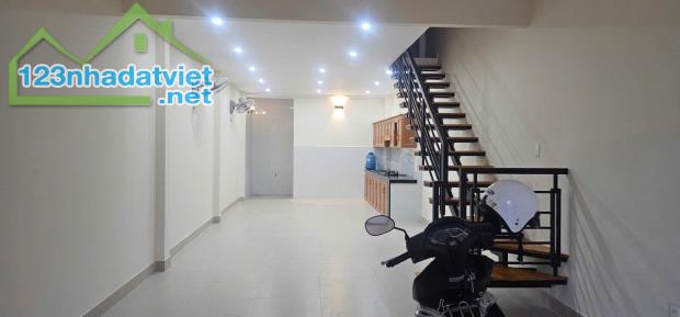 Nhà Cho thuê mặt tiền đường Phường bình Hưng hòa A. Quận bình Tân. HCM - 2