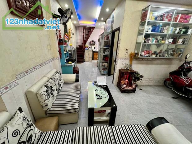 Bán nhà rẻ P12, Q8, Cao Xuân Dục 6m × 9.5m 2 tầng hoàn công 3PN chỉ 3,98ty - 1