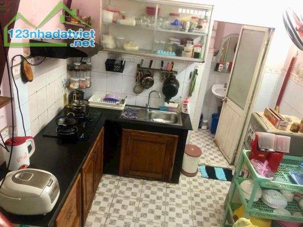 Bán nhà rẻ P12, Q8, Cao Xuân Dục 6m × 9.5m 2 tầng hoàn công 3PN chỉ 3,98ty - 2