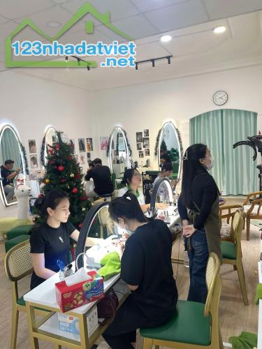 CHO THUÊ TIỆM NAIL TRUNG TÂM QUẬN 10 ĐÃ SETUP SẴN ĐƯỜNG TÔ HIẾN THANH - TP HỒ CHÍ MINH