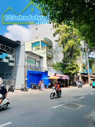 Mình chính chủ - Cần bán căn nhà 2 mặt tiền đường Hoàng Sa - Tân Bình - 1