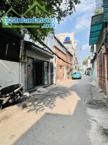 Mình chính chủ - Cần bán căn nhà 2 mặt tiền đường Hoàng Sa - Tân Bình - 4