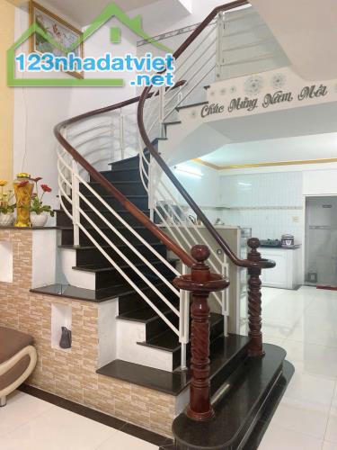 CHO THUÊ NHÀ TRỆT 1 LỬNG 1 LẦU - SẴN NỘI THẤT - KDC CTY 8 - CÁI RĂNG - CẦN THƠ - 1