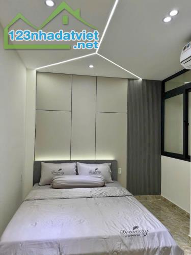 💠 GIẢM SÂU 400TR CÒN BỚT LỘC - NHÀ ĐẸP HXH ĐỖ CỔNG - QUANG TRUNG - EMART2 - DT45M² - 3