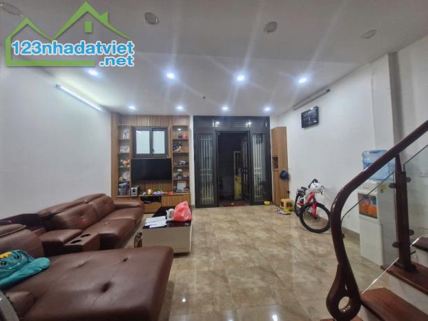 Bán nhà ngõ 66 Triều Khúc – ngõ ôt ô tránh, đẹp nhất Tân Triều, 36mx 4 tầng  x 6.95 tỷ