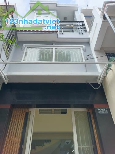 Bán nhà rẻ Q8 gần mặt tiền Tuy Lý Vương p13 , 3 tầng đúc không lộ giới 4 PN nhỉnh 4 tỷ