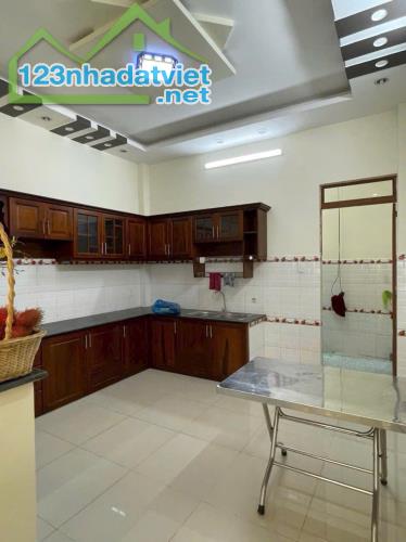 SIÊU PHẨM - CHÍNH CHỦ BÁN NHÀ NGUYÊN CĂN TẠI BÌNH HƯNG HÒA B, QUẬN BÌNH TÂN, HỒ CHÍ MINH - 4
