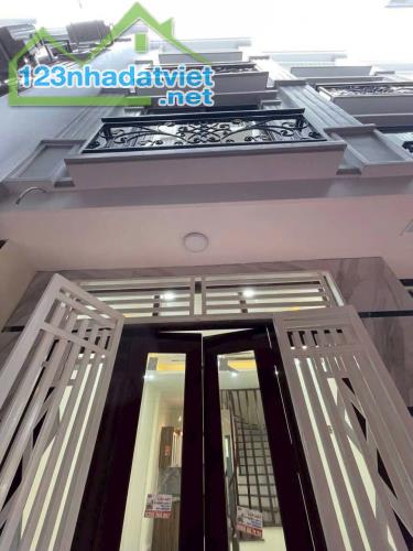 Bán nhà 4tx32m2 - 10m đường ô tô tránh - Phố An Thắng - Biên Giang - Hà Đông - Giá 3,25 tỷ