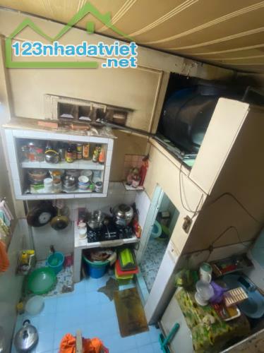 BÁN NHÀ HẺM 6M THÔNG HÀ TÔN QUYỀN P15  Q5 2 TẦNG CHỈ 5.3 TỶ - 4